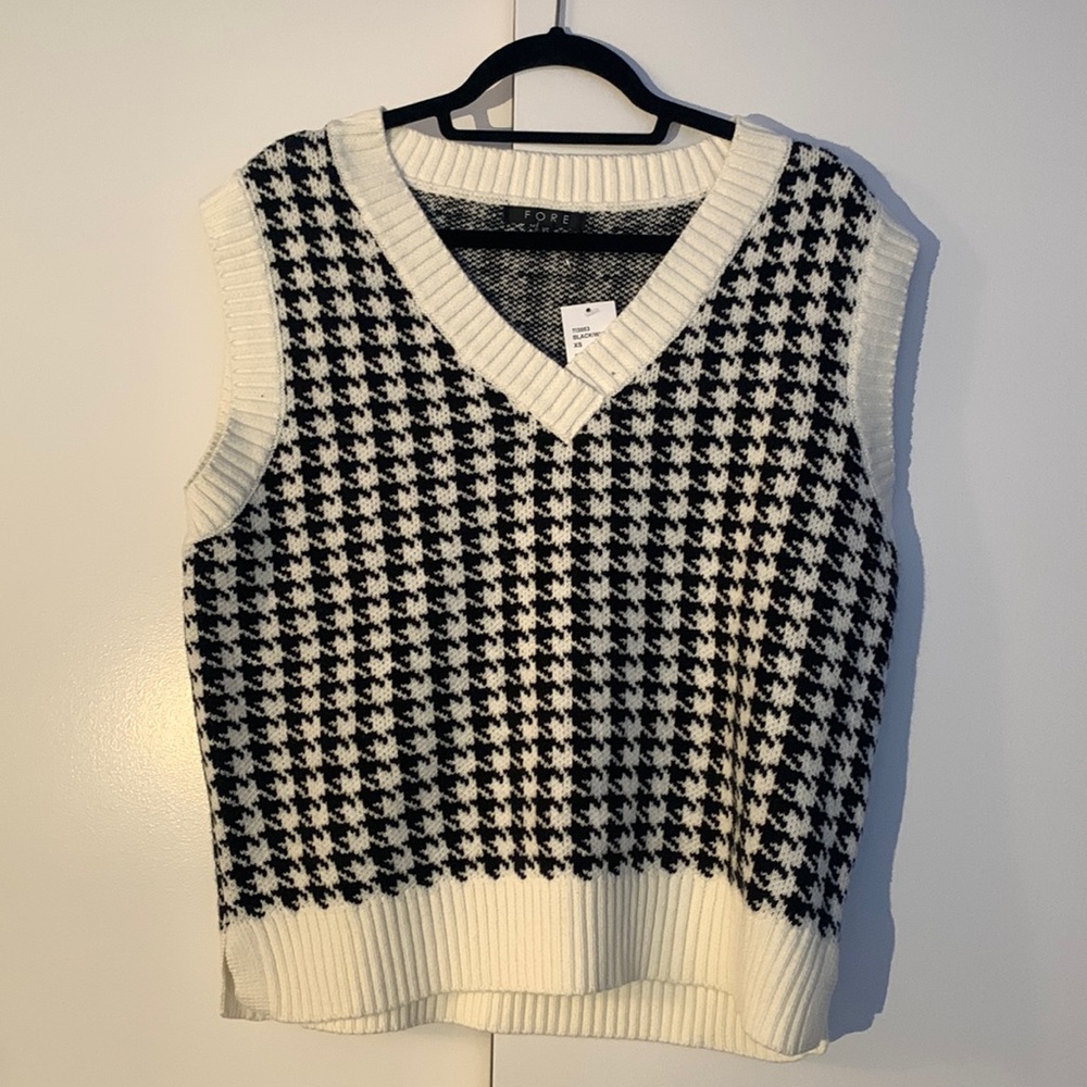 NWT Fore Houndstooth Sweater Vest